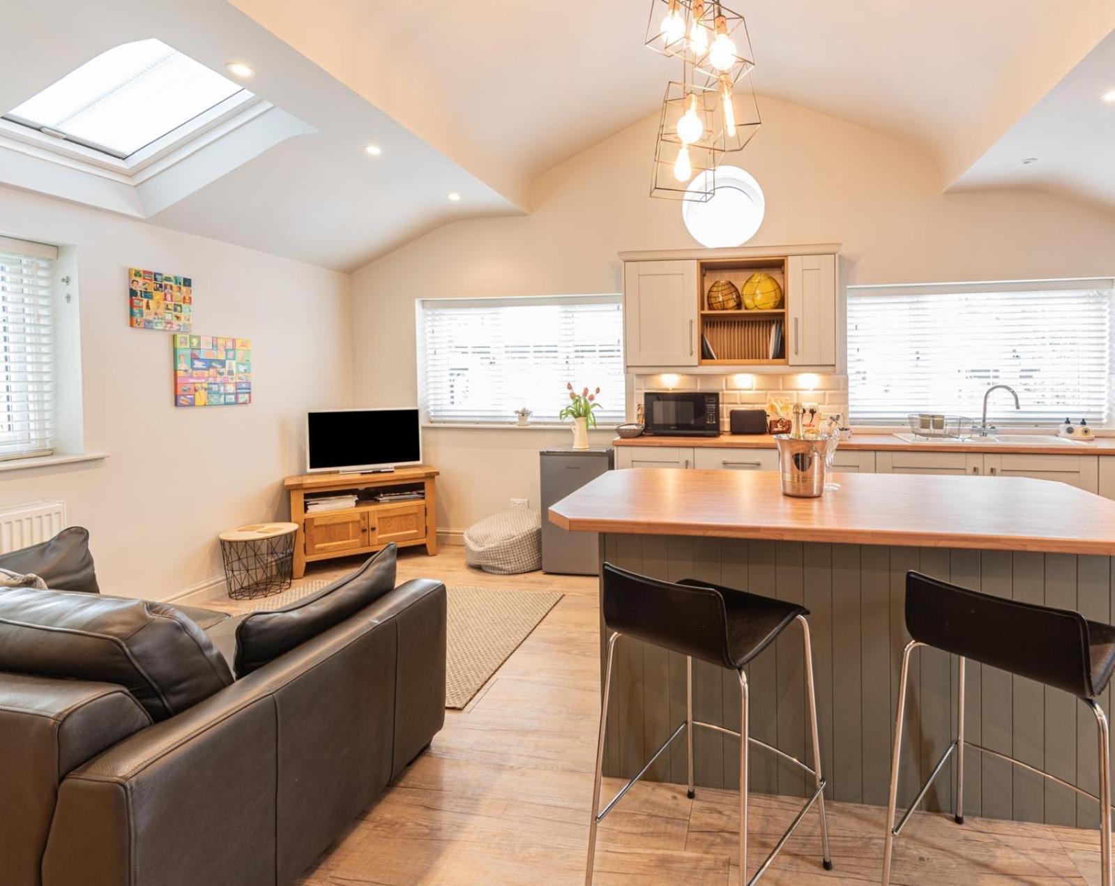 Quiet Self Contained Cottage Near Delamere Forest Cuddington  Eksteriør billede