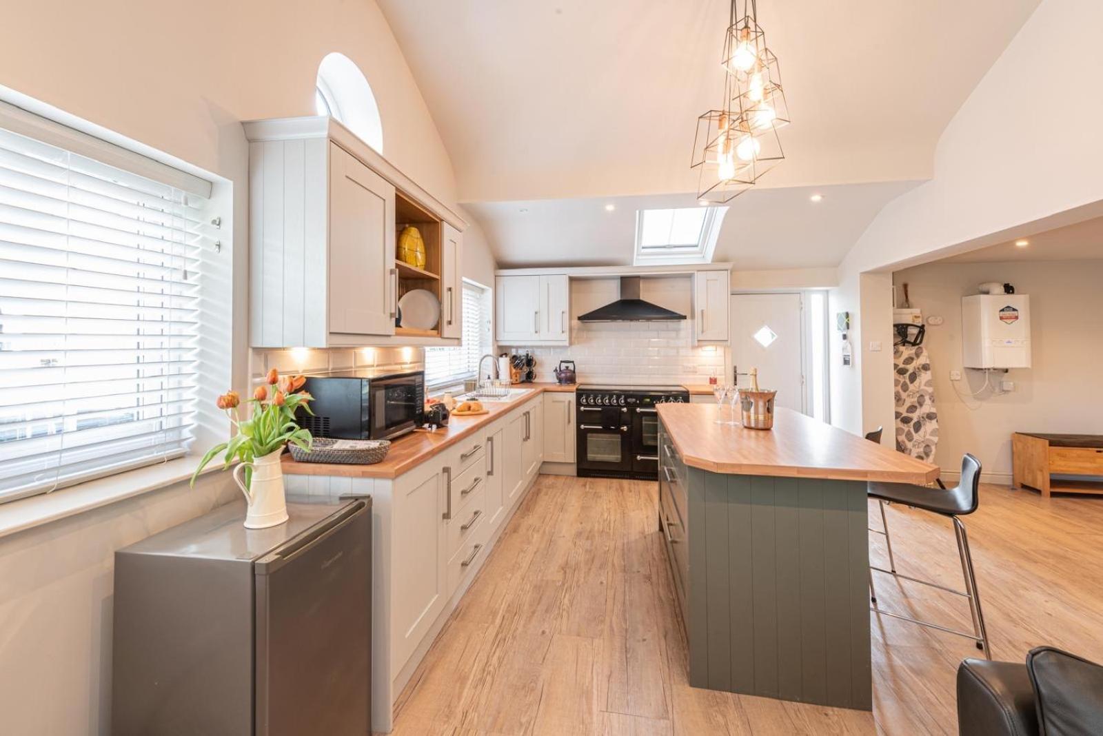 Quiet Self Contained Cottage Near Delamere Forest Cuddington  Eksteriør billede